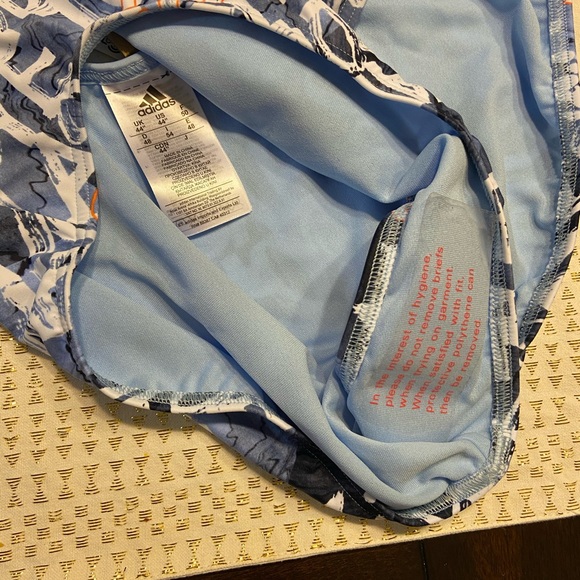 Women’s adidas bathing suit - Picture 6 of 8